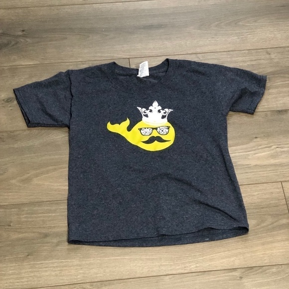 Royalty Crown Whale Jerzee T-shirt Kids - Picture 1 of 3
